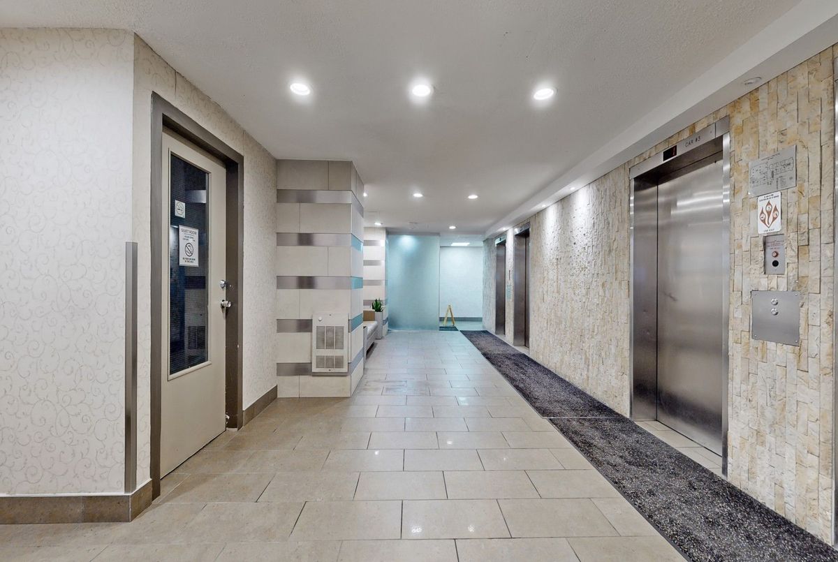 5 Parkway Forest Drive Toronto 5 Parkway Forest Drive Toronto