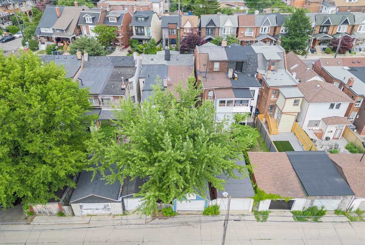 1188 Ossington Avenue Toronto 1188 Ossington Avenue Toronto