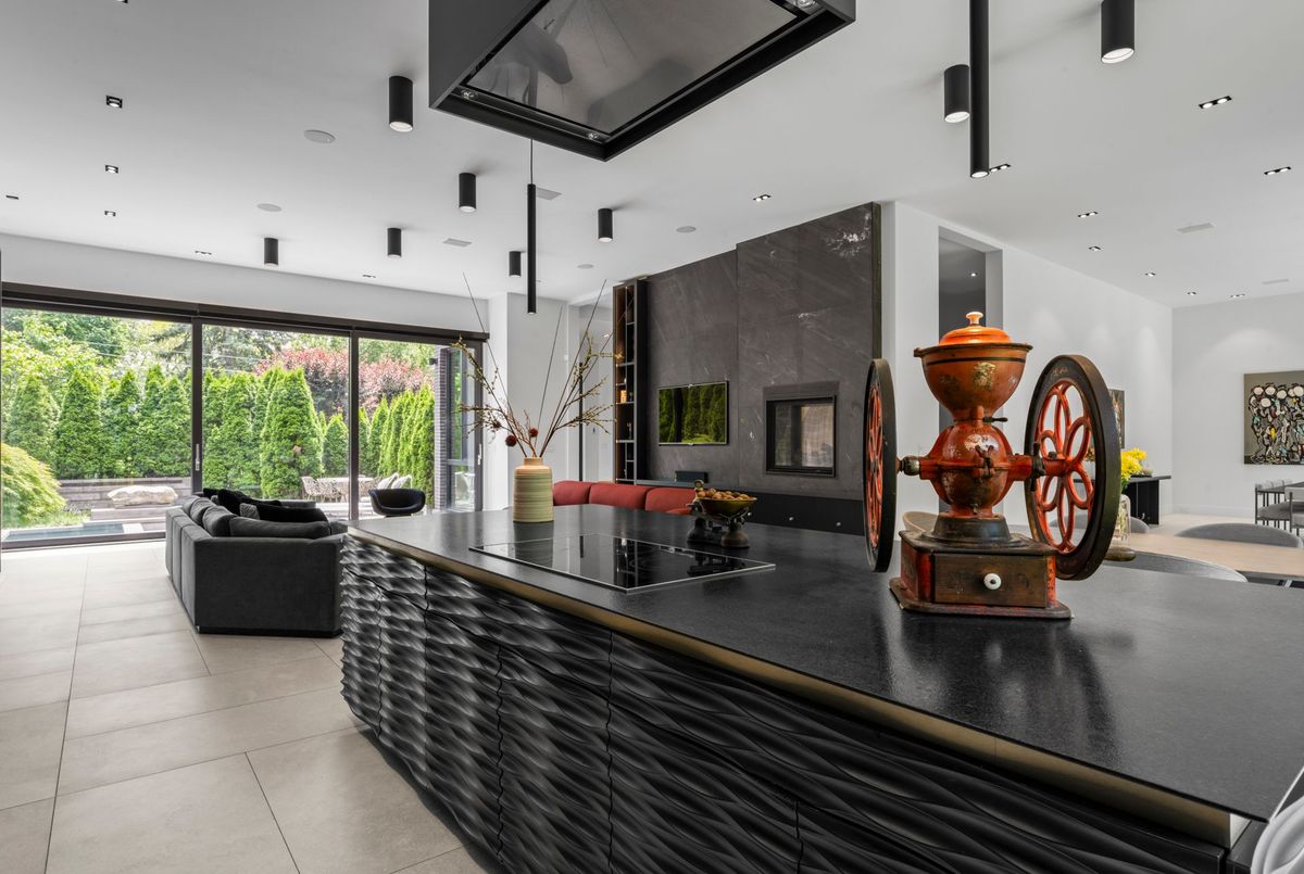 108 Stratford Crescent Toronto 108 Stratford Crescent Toronto