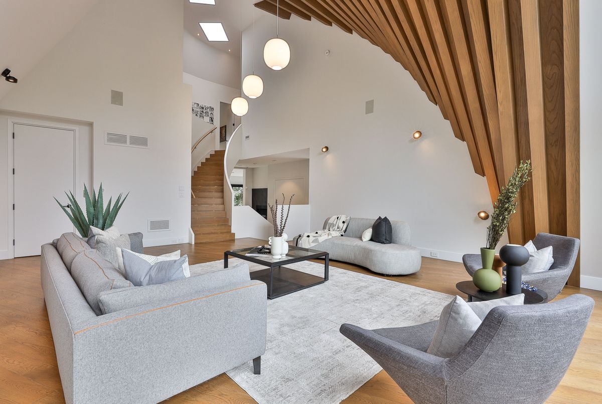 108 Stratford Crescent Toronto 108 Stratford Crescent Toronto