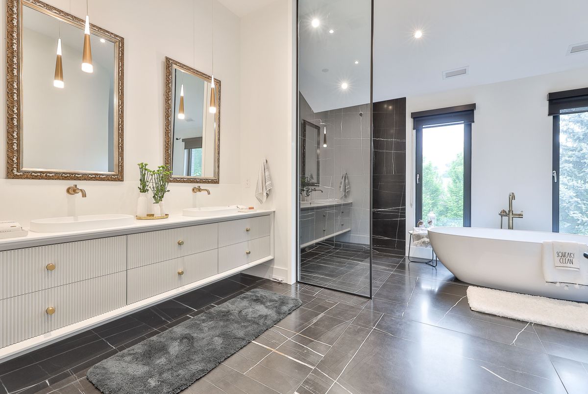 108 Stratford Crescent Toronto 108 Stratford Crescent Toronto