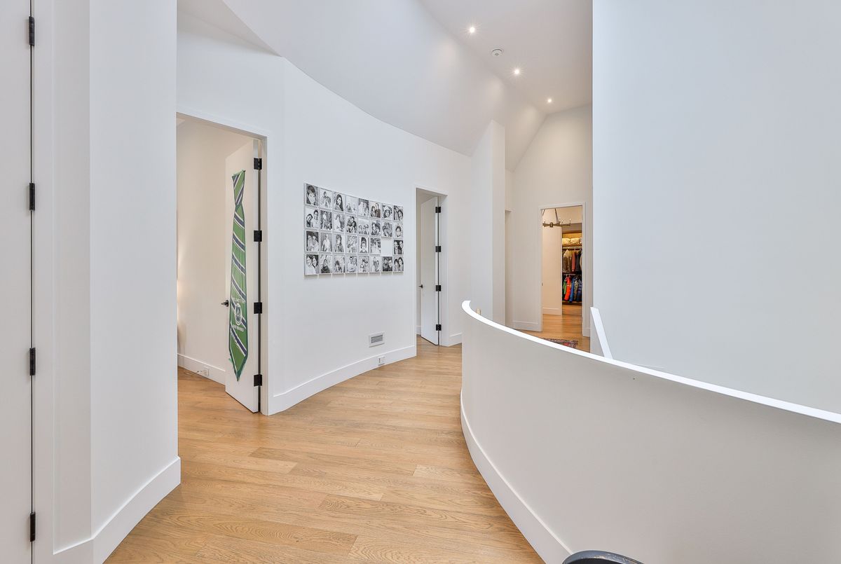 108 Stratford Crescent Toronto 108 Stratford Crescent Toronto