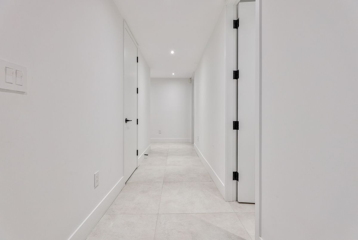 108 Stratford Crescent Toronto 108 Stratford Crescent Toronto