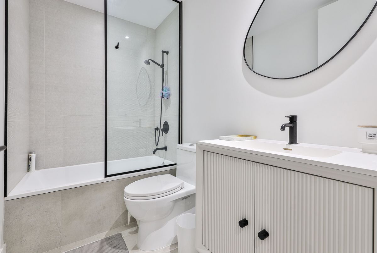 108 Stratford Crescent Toronto 108 Stratford Crescent Toronto