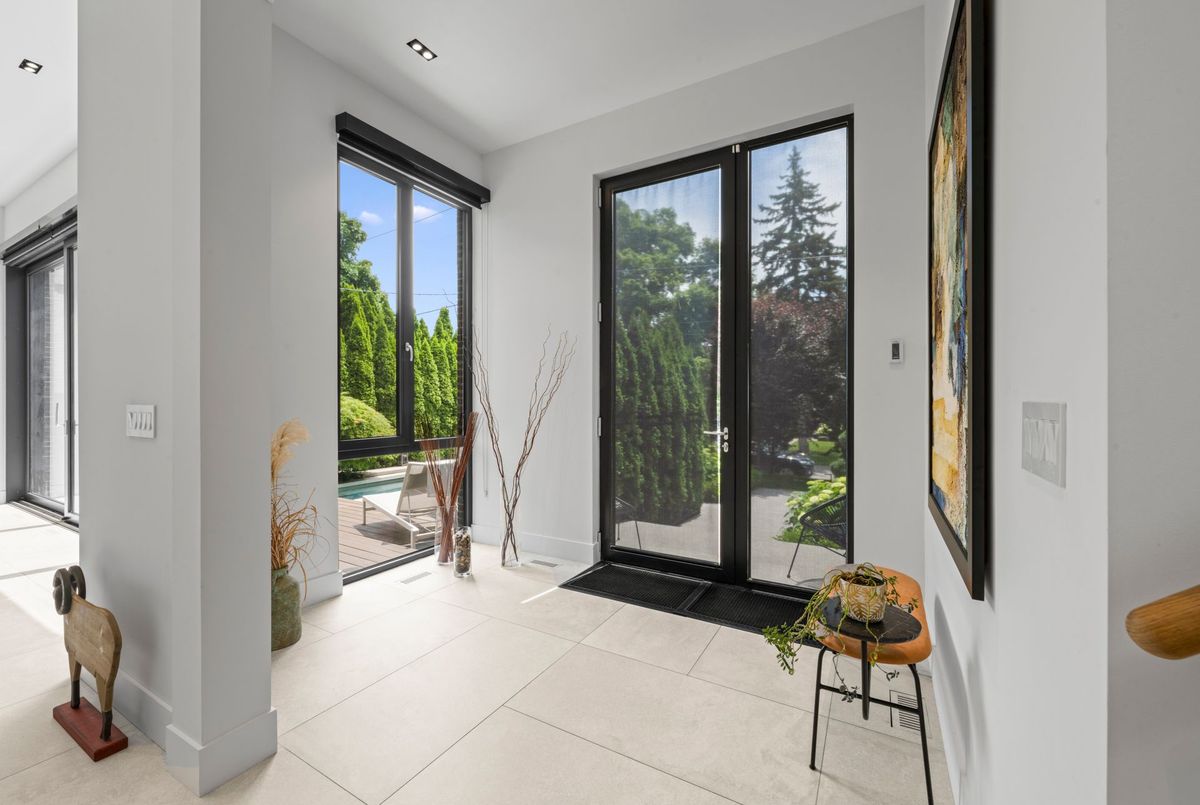 108 Stratford Crescent Toronto 108 Stratford Crescent Toronto