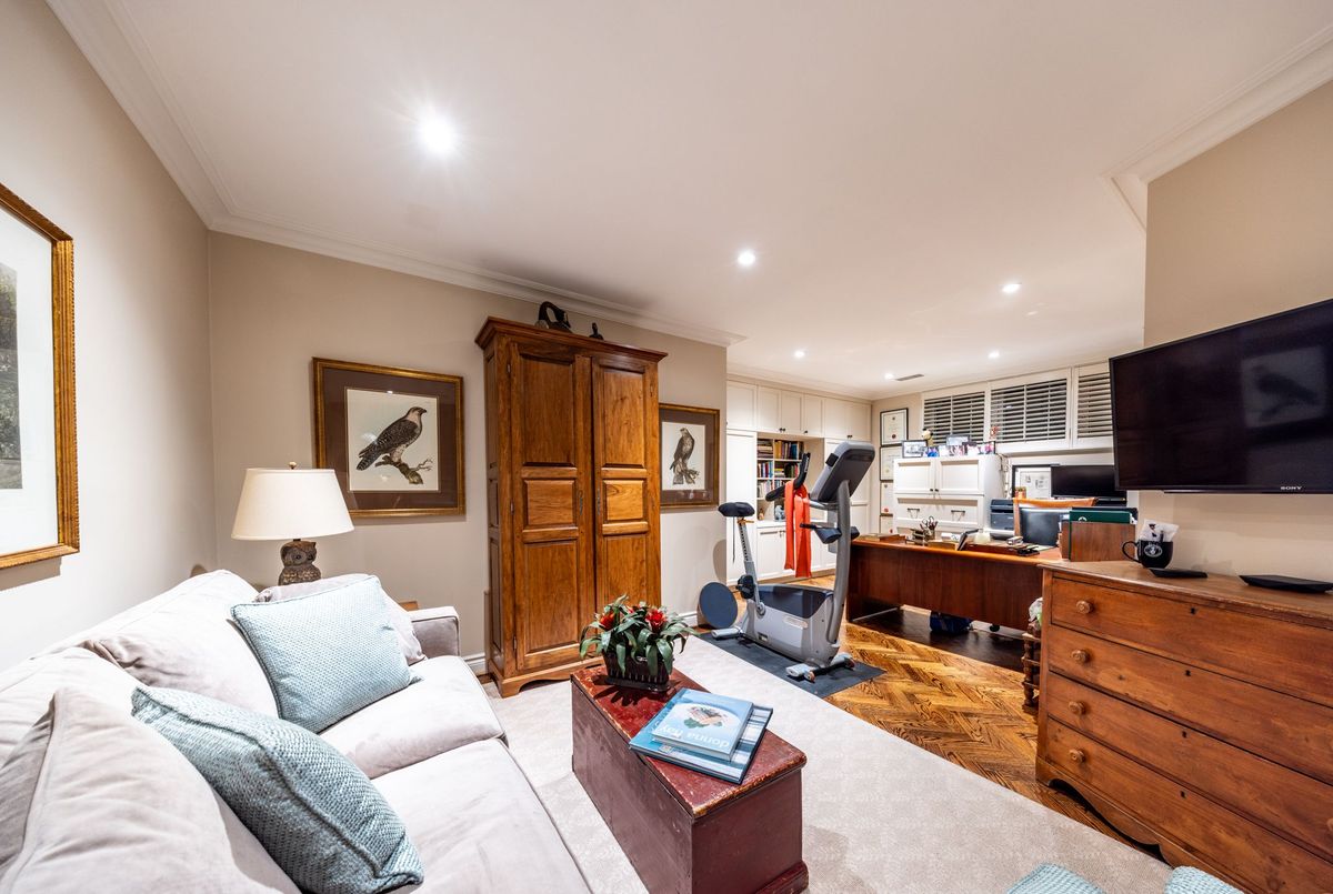 2 Doncliffe Place Toronto 2 Doncliffe Place Toronto
