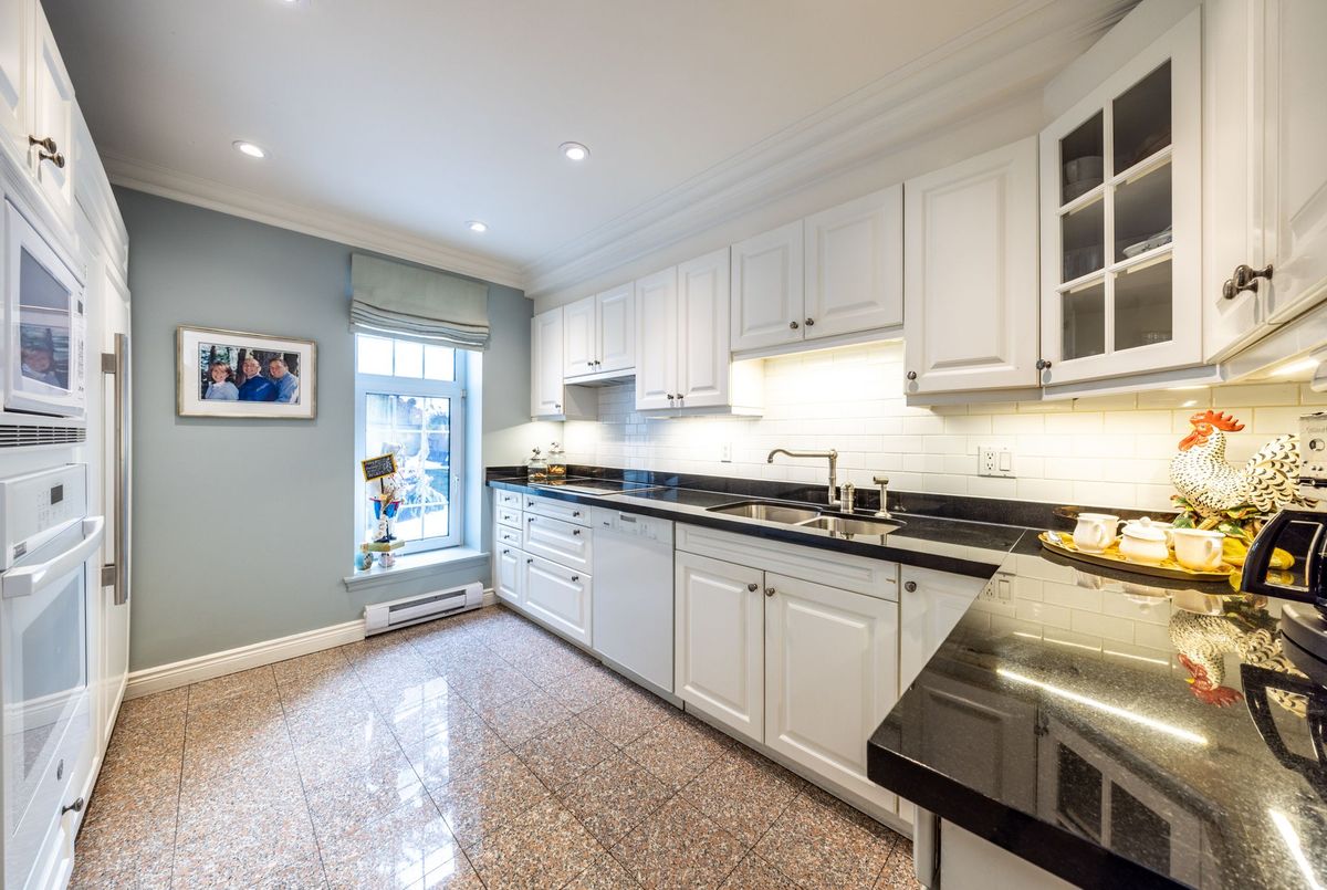 2 Doncliffe Place Toronto 2 Doncliffe Place Toronto