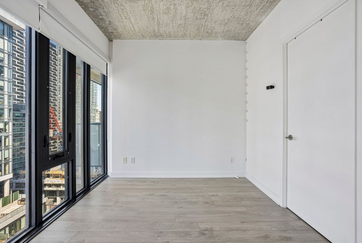 185 Roehampton Avenue Toronto 185 Roehampton Avenue Toronto