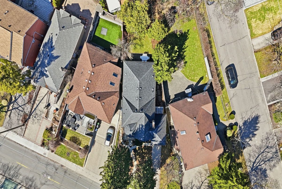 222 Chaplin Crescent Toronto 222 Chaplin Crescent Toronto