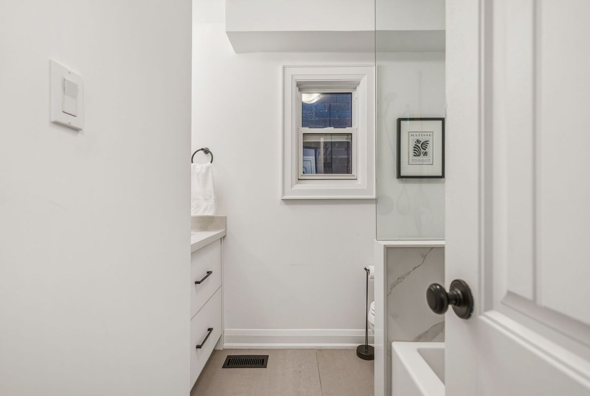 172 Melrose Avenue Toronto 172 Melrose Avenue Toronto