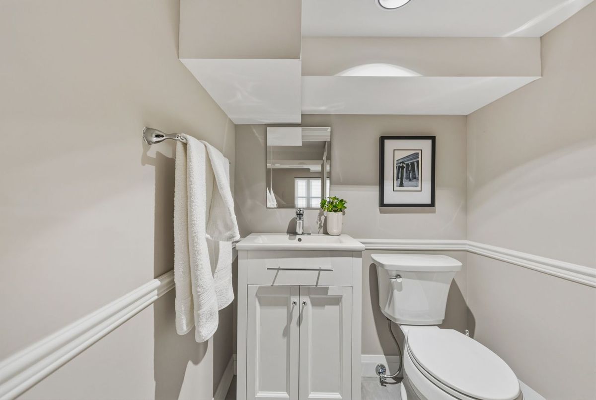 172 Melrose Avenue Toronto 172 Melrose Avenue Toronto