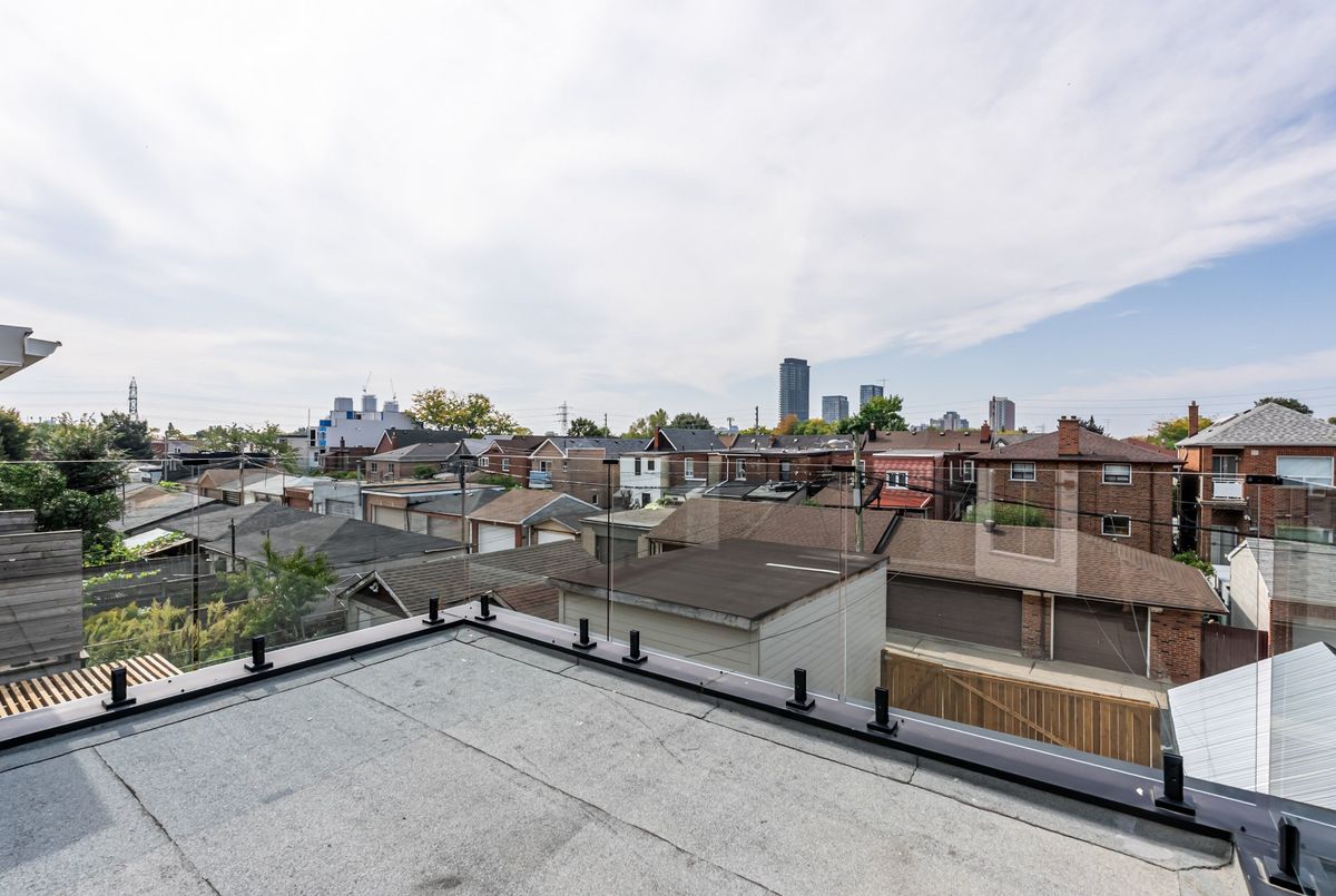 566 Delaware Avenue N Toronto 566 Delaware Avenue N Toronto