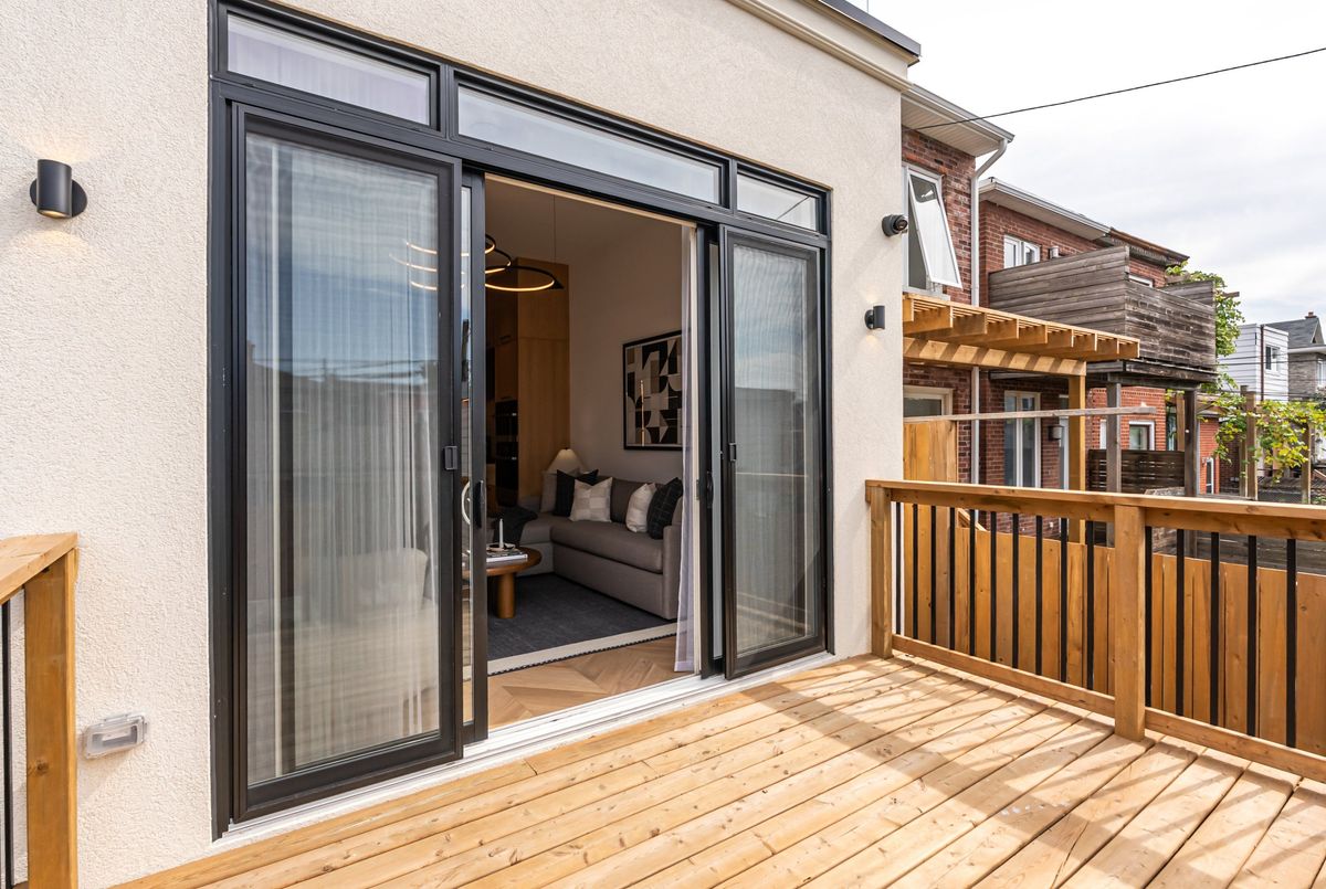 566 Delaware Avenue N Toronto 566 Delaware Avenue N Toronto