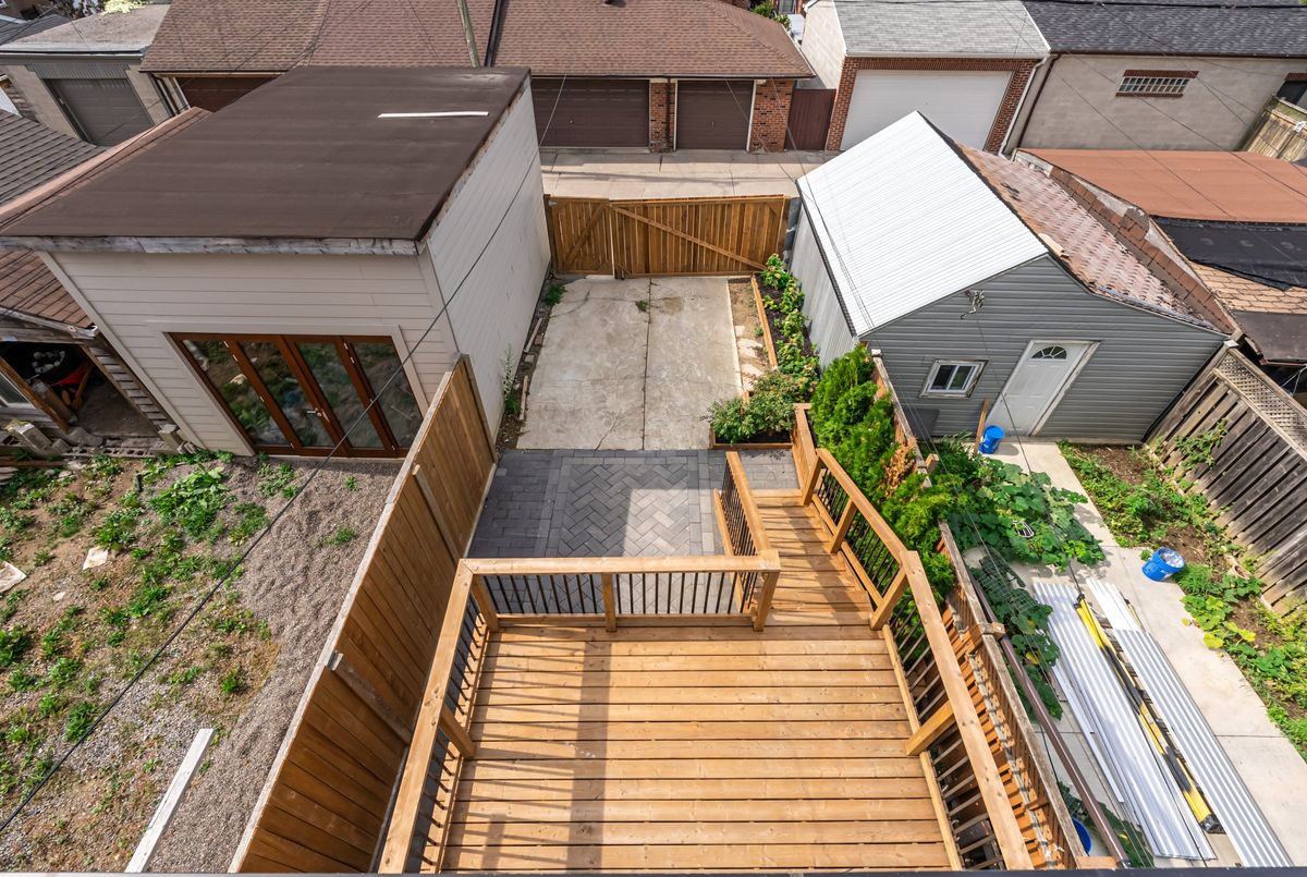 566 Delaware Avenue N Toronto 566 Delaware Avenue N Toronto