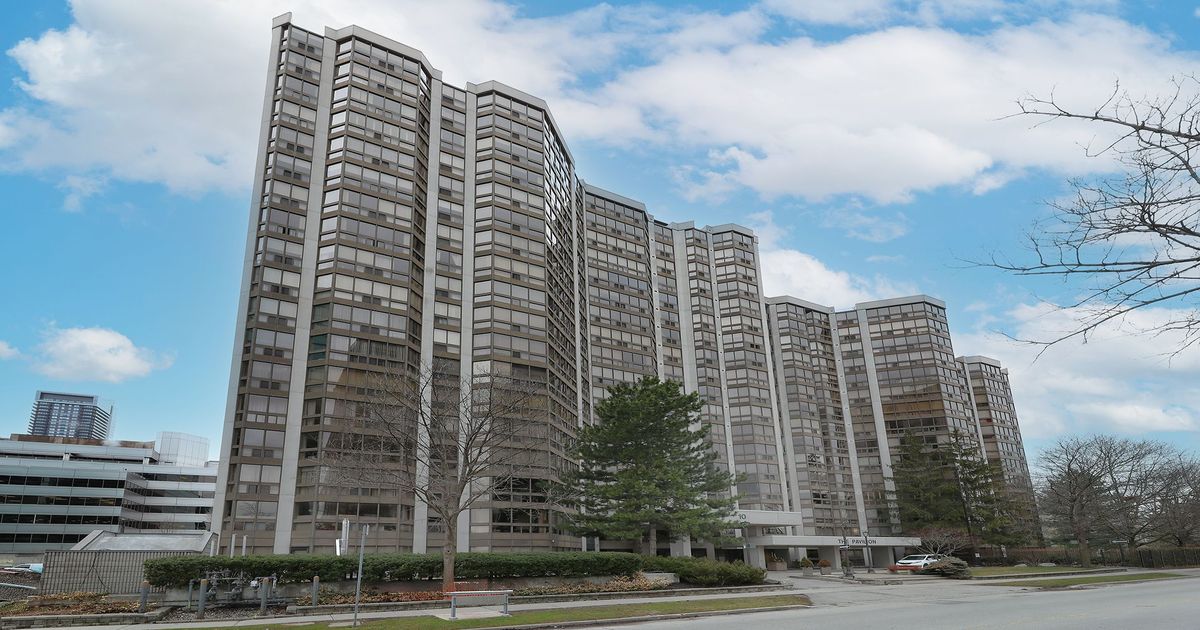 10 Kenneth Avenue Toronto