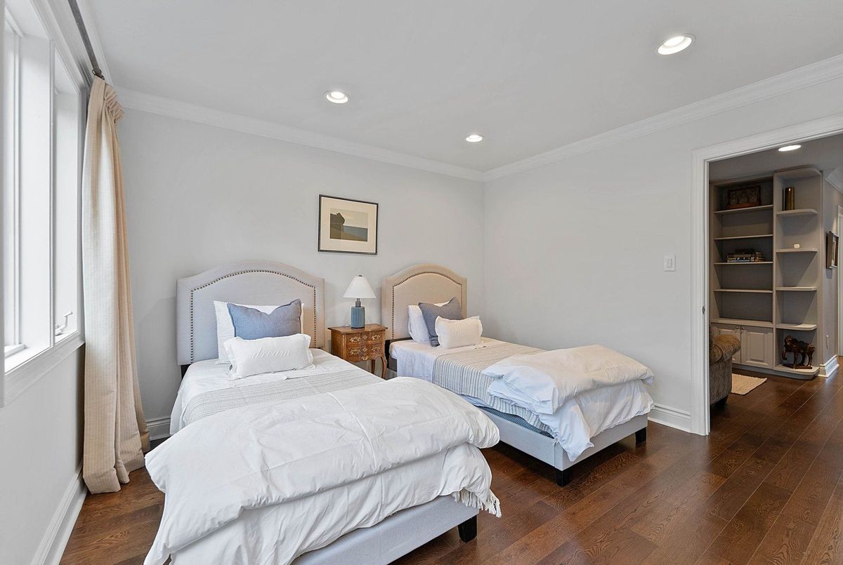 21 Castlefield Avenue Toronto 21 Castlefield Avenue Toronto