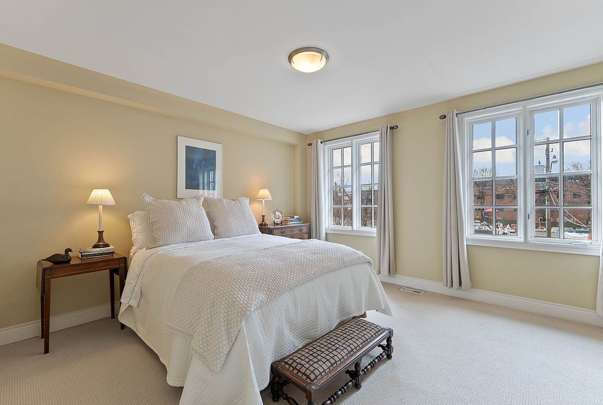 21 Castlefield Avenue Toronto 21 Castlefield Avenue Toronto