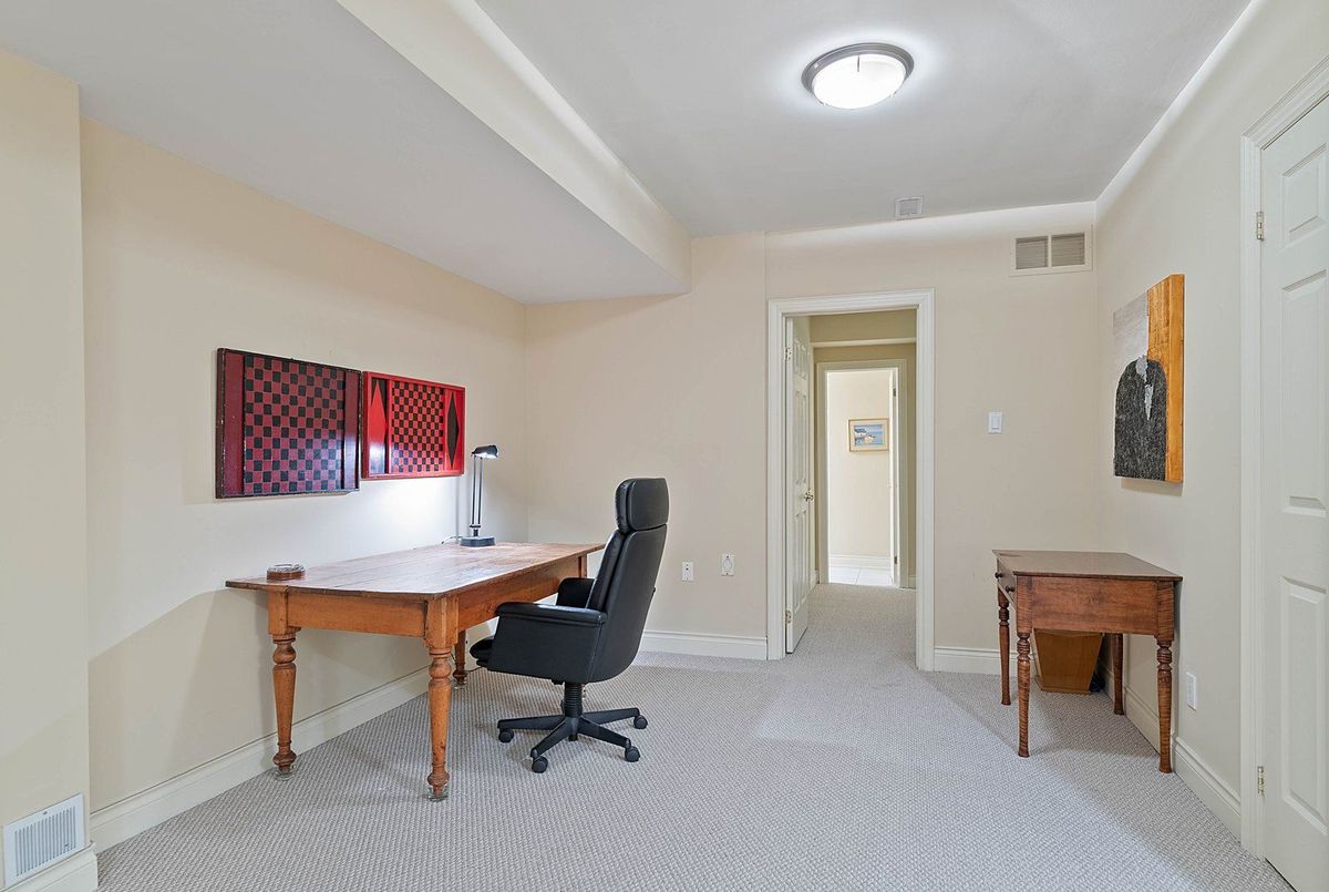 21 Castlefield Avenue Toronto 21 Castlefield Avenue Toronto