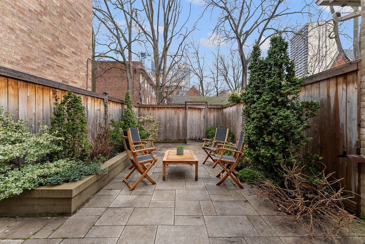 21 Castlefield Avenue Toronto 21 Castlefield Avenue Toronto
