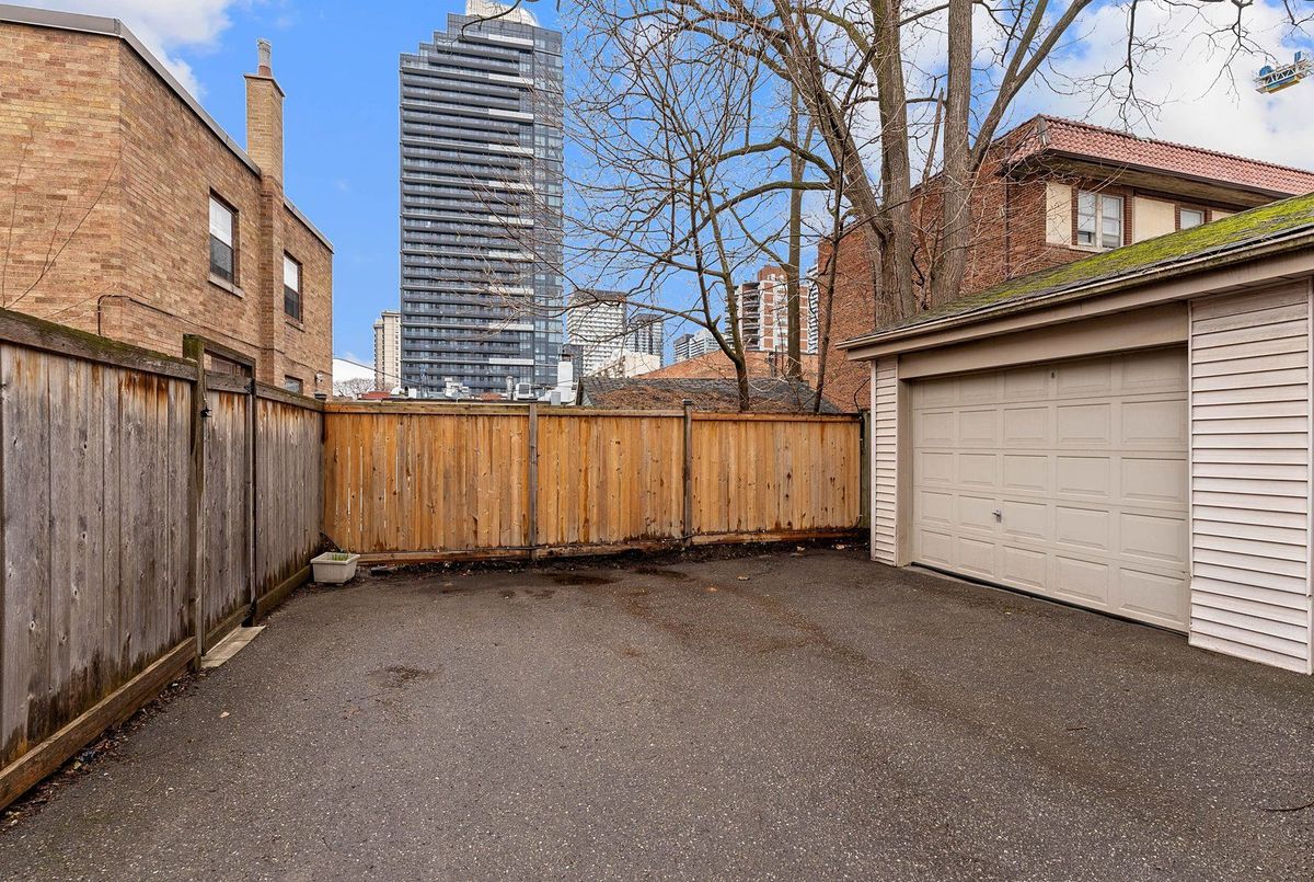 21 Castlefield Avenue Toronto 21 Castlefield Avenue Toronto