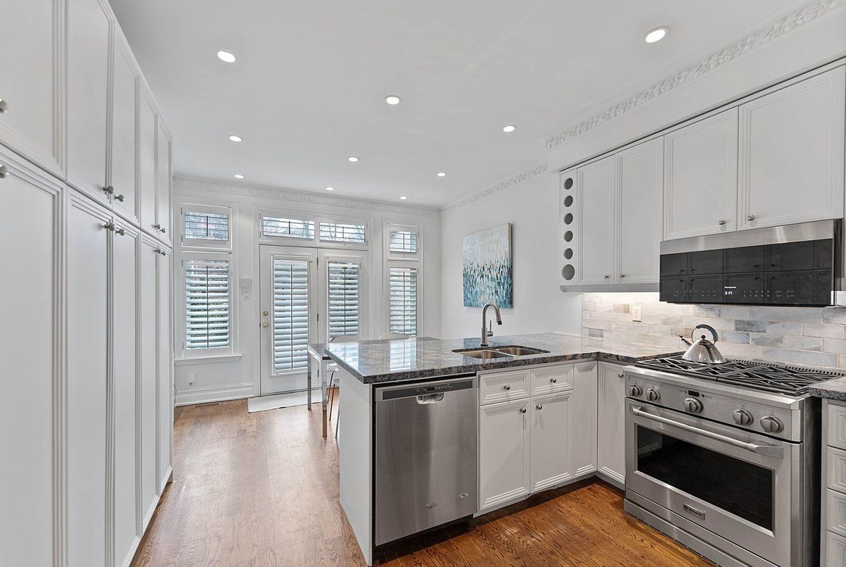 21 Castlefield Avenue Toronto 21 Castlefield Avenue Toronto