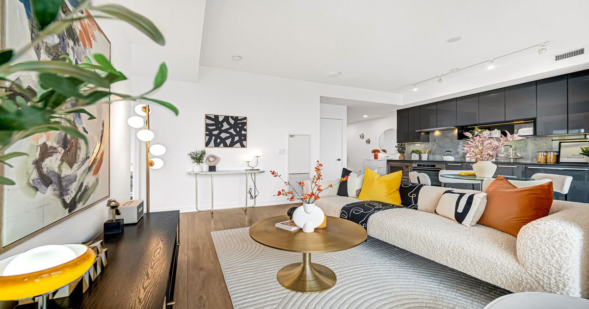 115 Mcmahon Drive Toronto