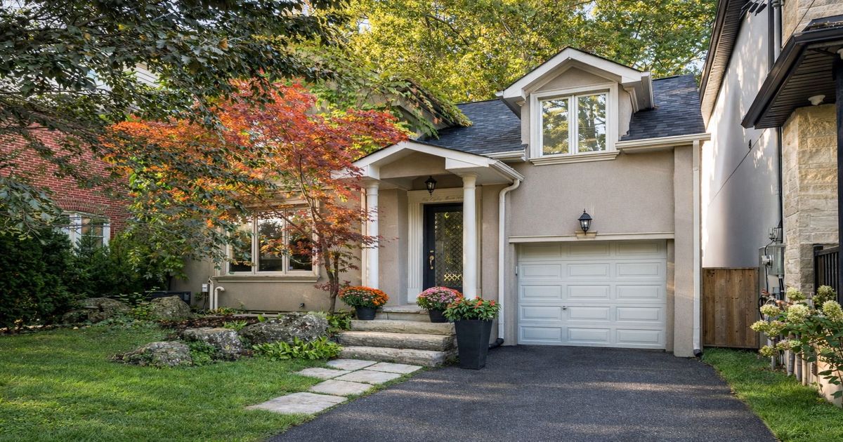 180 Moore Avenue Toronto