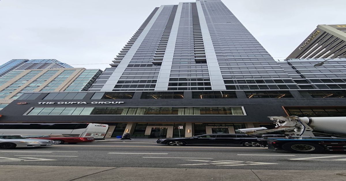 395 Bloor Street Toronto