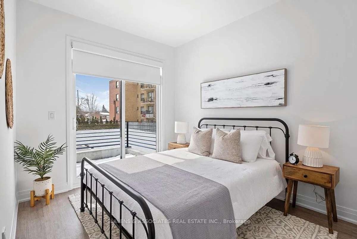 15 Brenthall Avenue Toronto 15 Brenthall Avenue Toronto