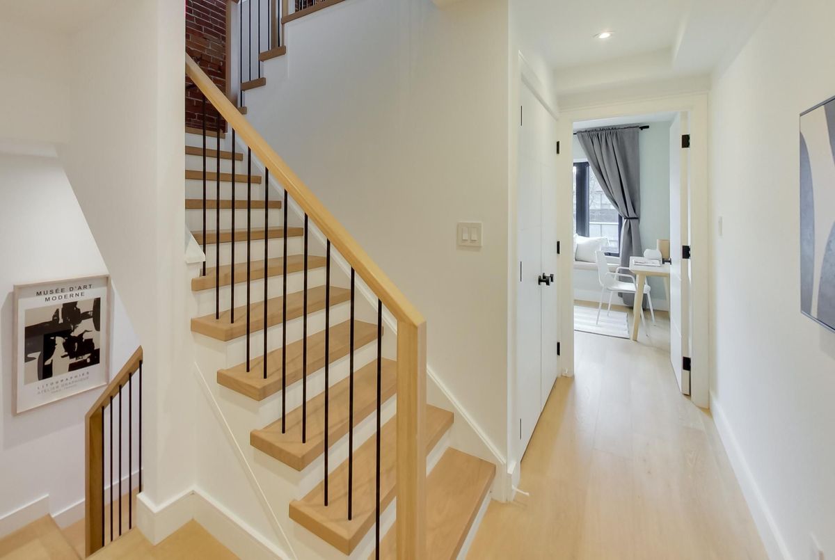 227 Howland Avenue Toronto 227 Howland Avenue Toronto