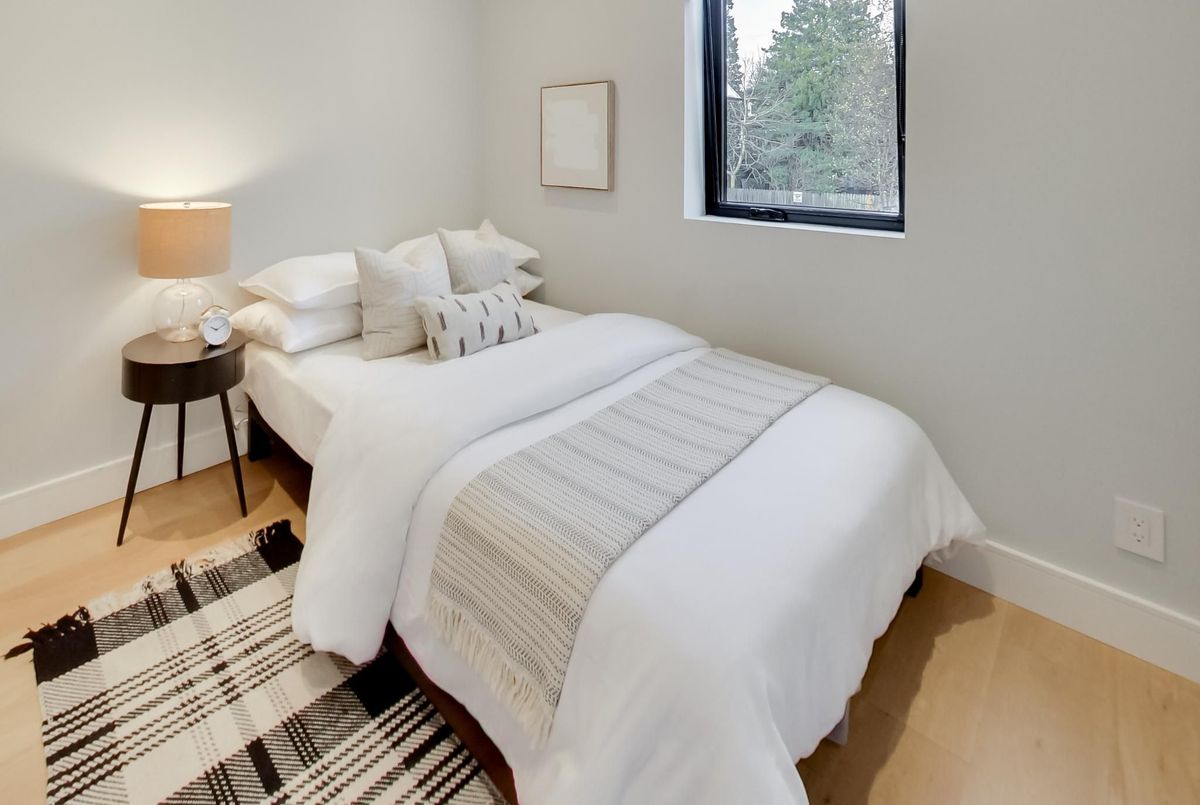 227 Howland Avenue Toronto 227 Howland Avenue Toronto