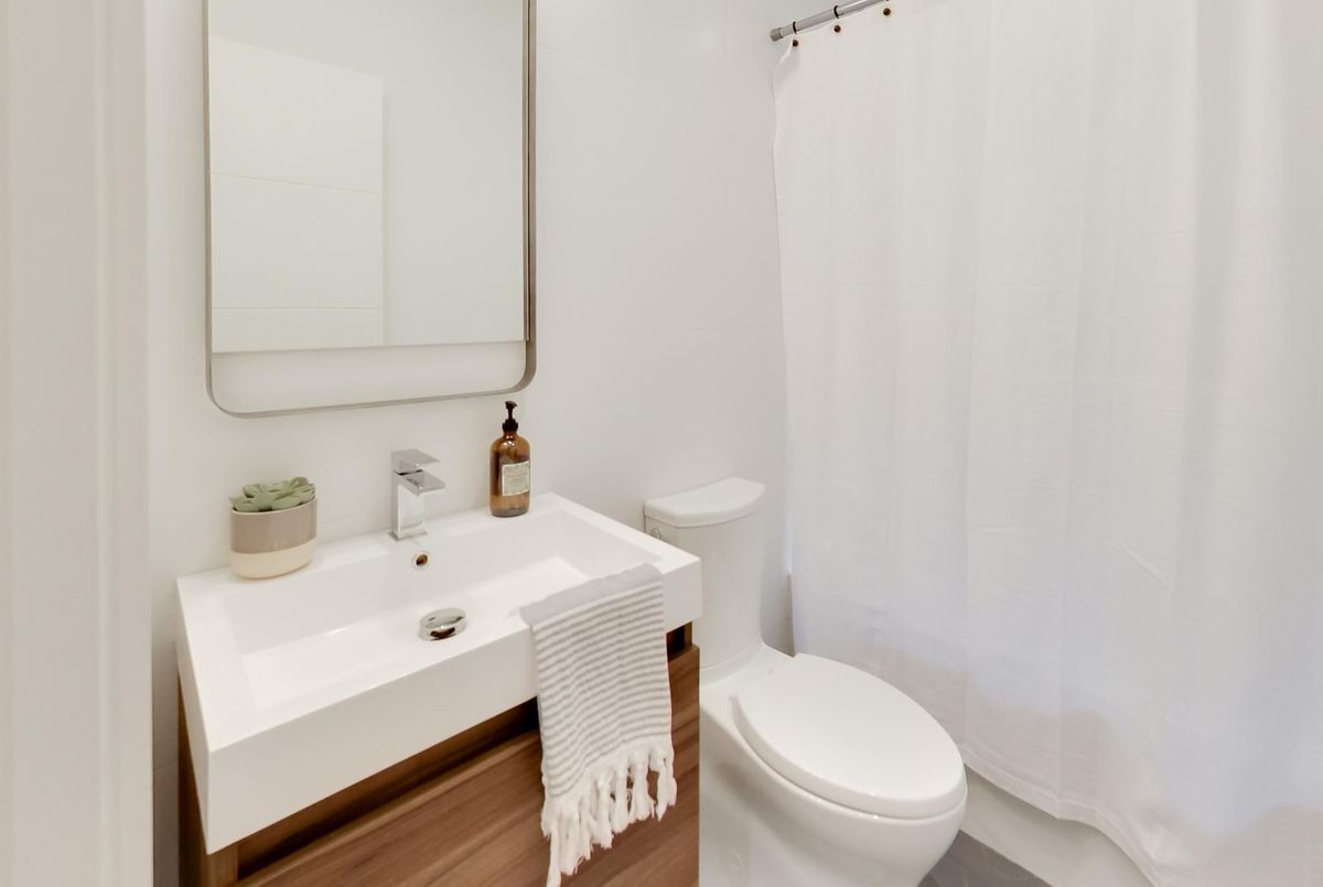 227 Howland Avenue Toronto 227 Howland Avenue Toronto