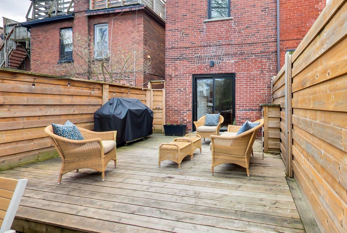 227 Howland Avenue Toronto 227 Howland Avenue Toronto