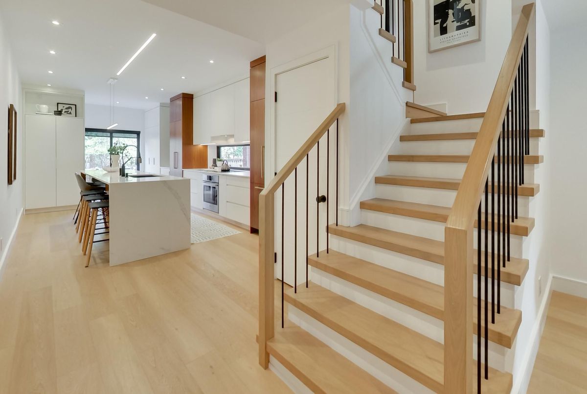 227 Howland Avenue Toronto 227 Howland Avenue Toronto