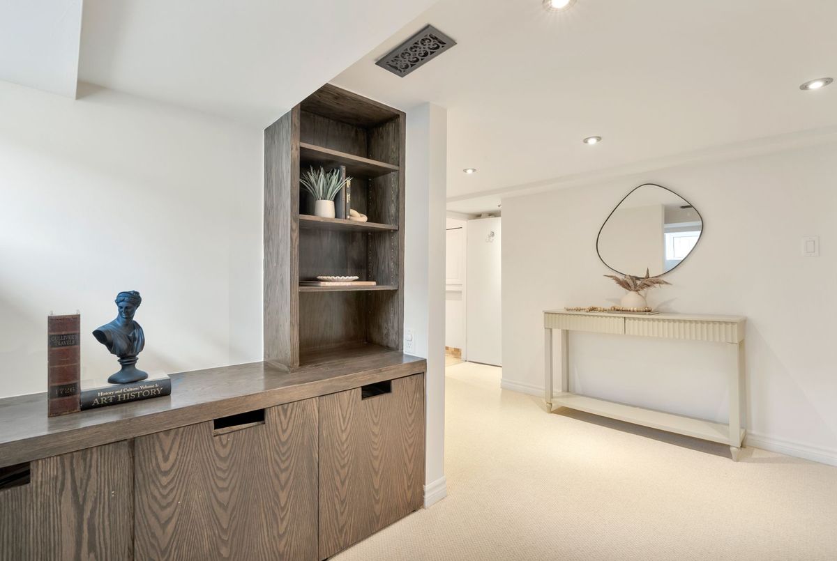 619 Balliol Street Toronto 619 Balliol Street Toronto