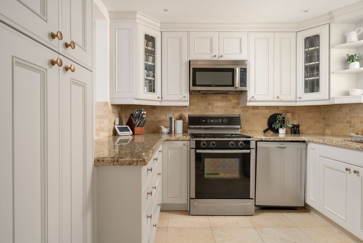 619 Balliol Street Toronto 619 Balliol Street Toronto