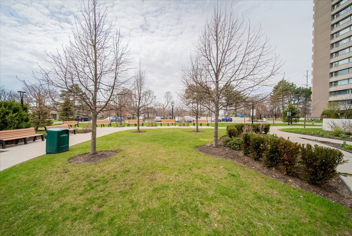 725 Don Mills Road Toronto 725 Don Mills Road Toronto