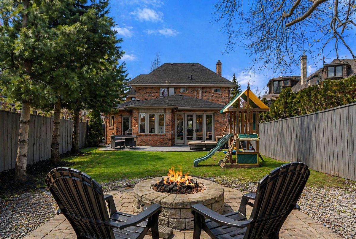 5 Lawrence Crescent Toronto 5 Lawrence Crescent Toronto