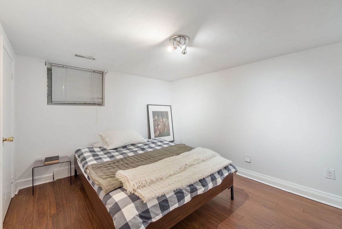144 Howland Avenue Toronto 144 Howland Avenue Toronto