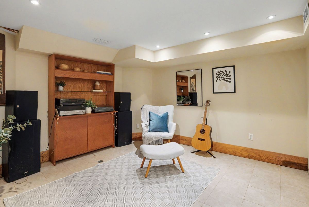 483 Roehampton Avenue Toronto 483 Roehampton Avenue Toronto