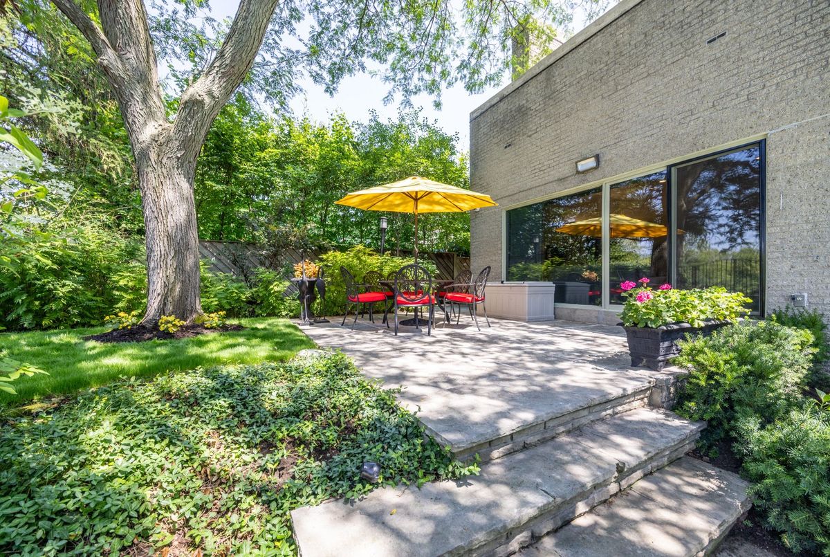 10 Penwood Crescent Toronto 10 Penwood Crescent Toronto