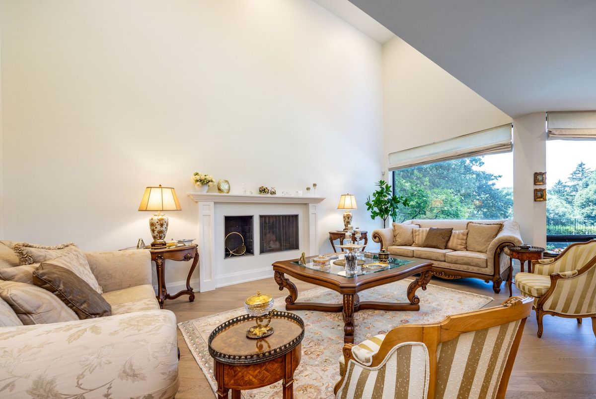 10 Penwood Crescent Toronto 10 Penwood Crescent Toronto
