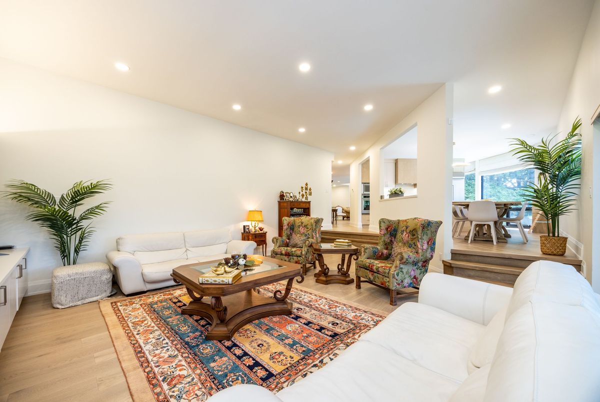 10 Penwood Crescent Toronto 10 Penwood Crescent Toronto