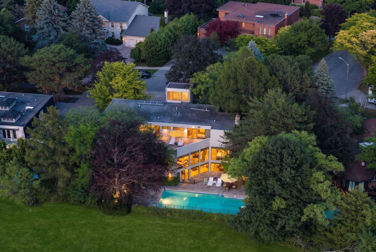 10 Penwood Crescent Toronto 10 Penwood Crescent Toronto