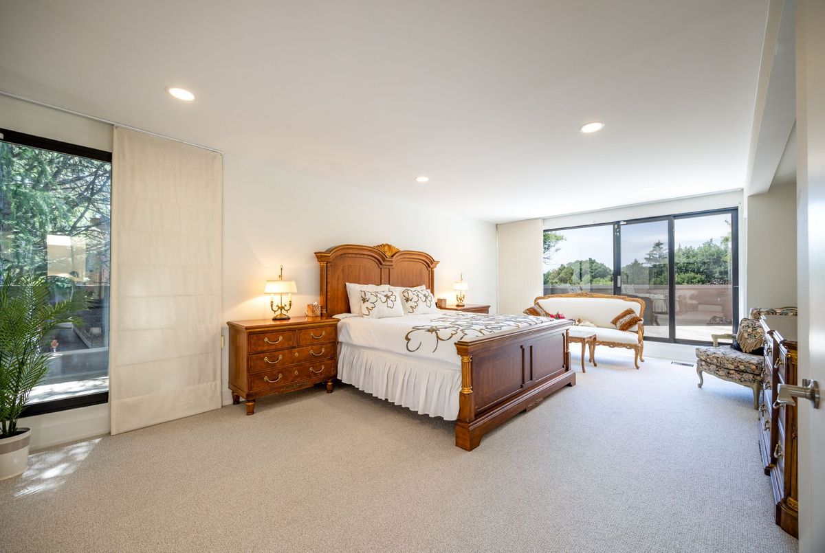 10 Penwood Crescent Toronto 10 Penwood Crescent Toronto