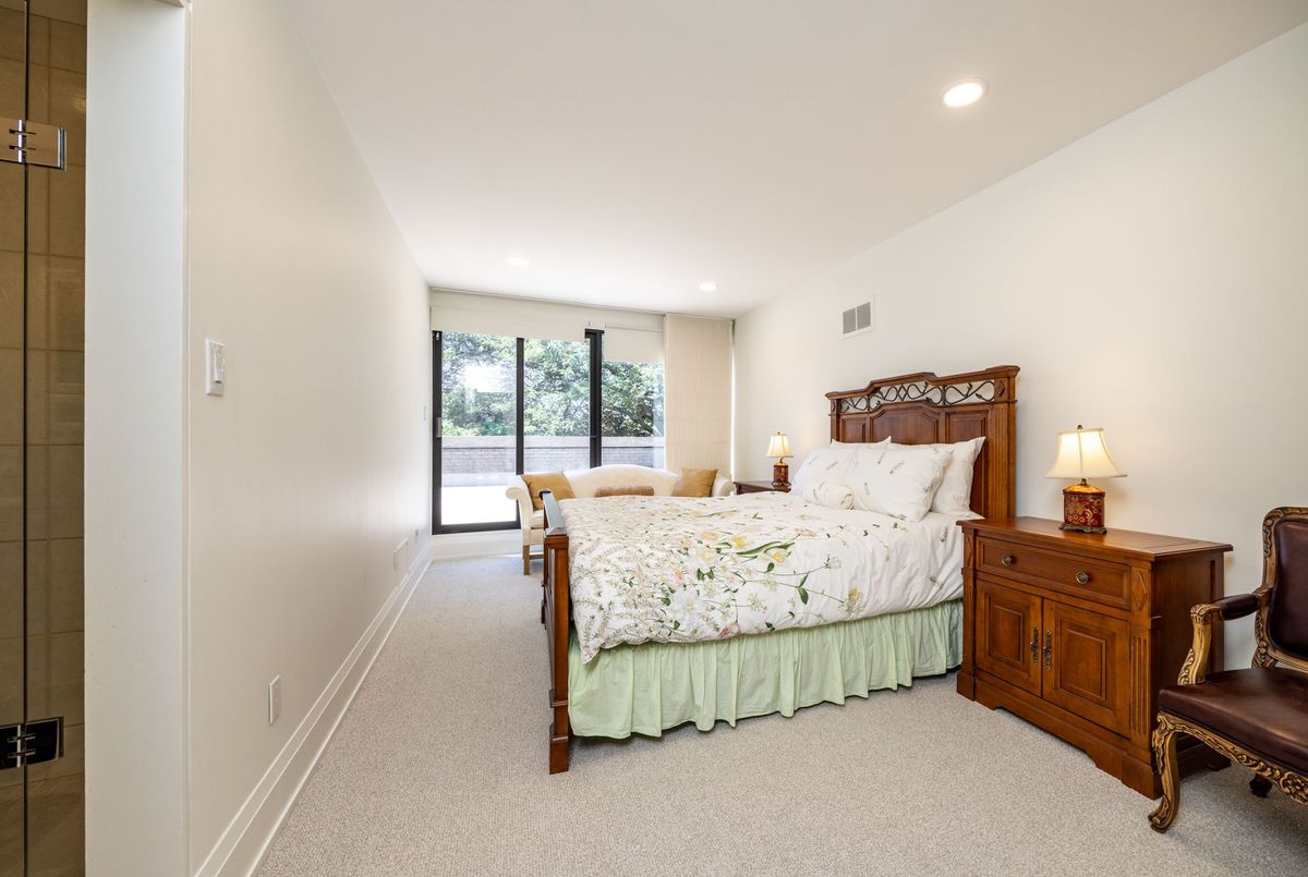 10 Penwood Crescent Toronto 10 Penwood Crescent Toronto