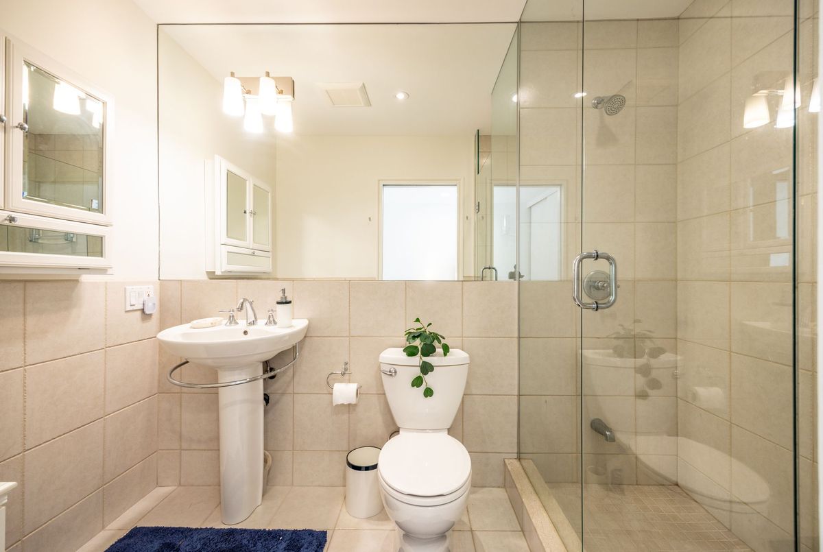 10 Penwood Crescent Toronto 10 Penwood Crescent Toronto