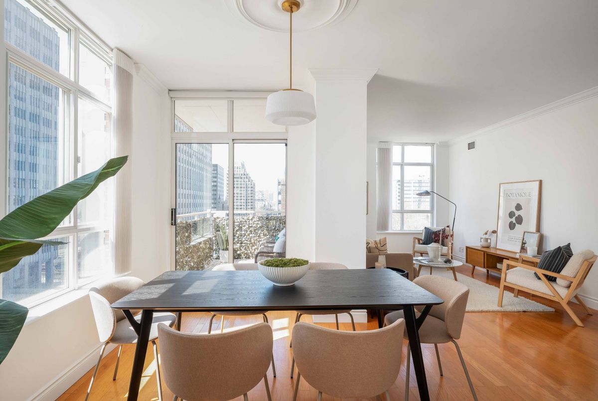 1 Deer Park Crescent Toronto 1 Deer Park Crescent Toronto