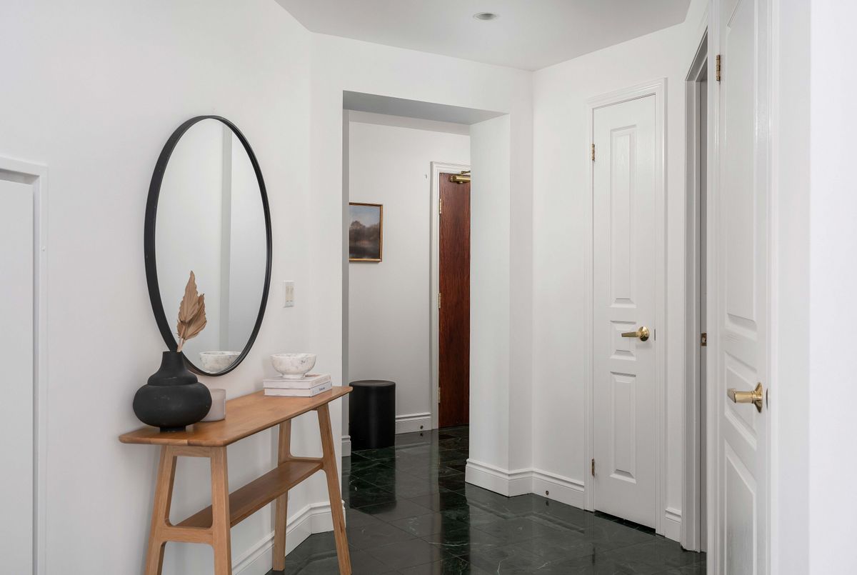 1 Deer Park Crescent Toronto 1 Deer Park Crescent Toronto