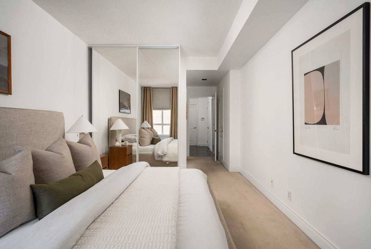 1 Deer Park Crescent Toronto 1 Deer Park Crescent Toronto